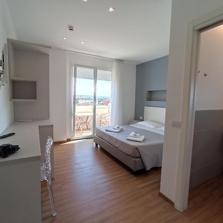 Hotel Atlas Gabicce Mare Ngoại thất bức ảnh