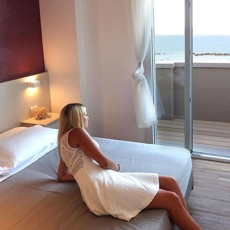Hotel Atlas Gabicce Mare Ngoại thất bức ảnh