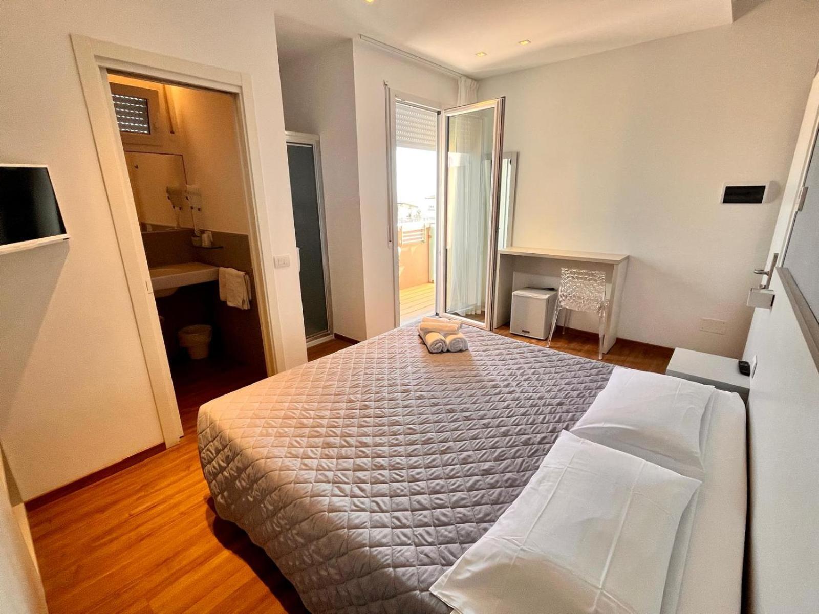Hotel Atlas Gabicce Mare Ngoại thất bức ảnh