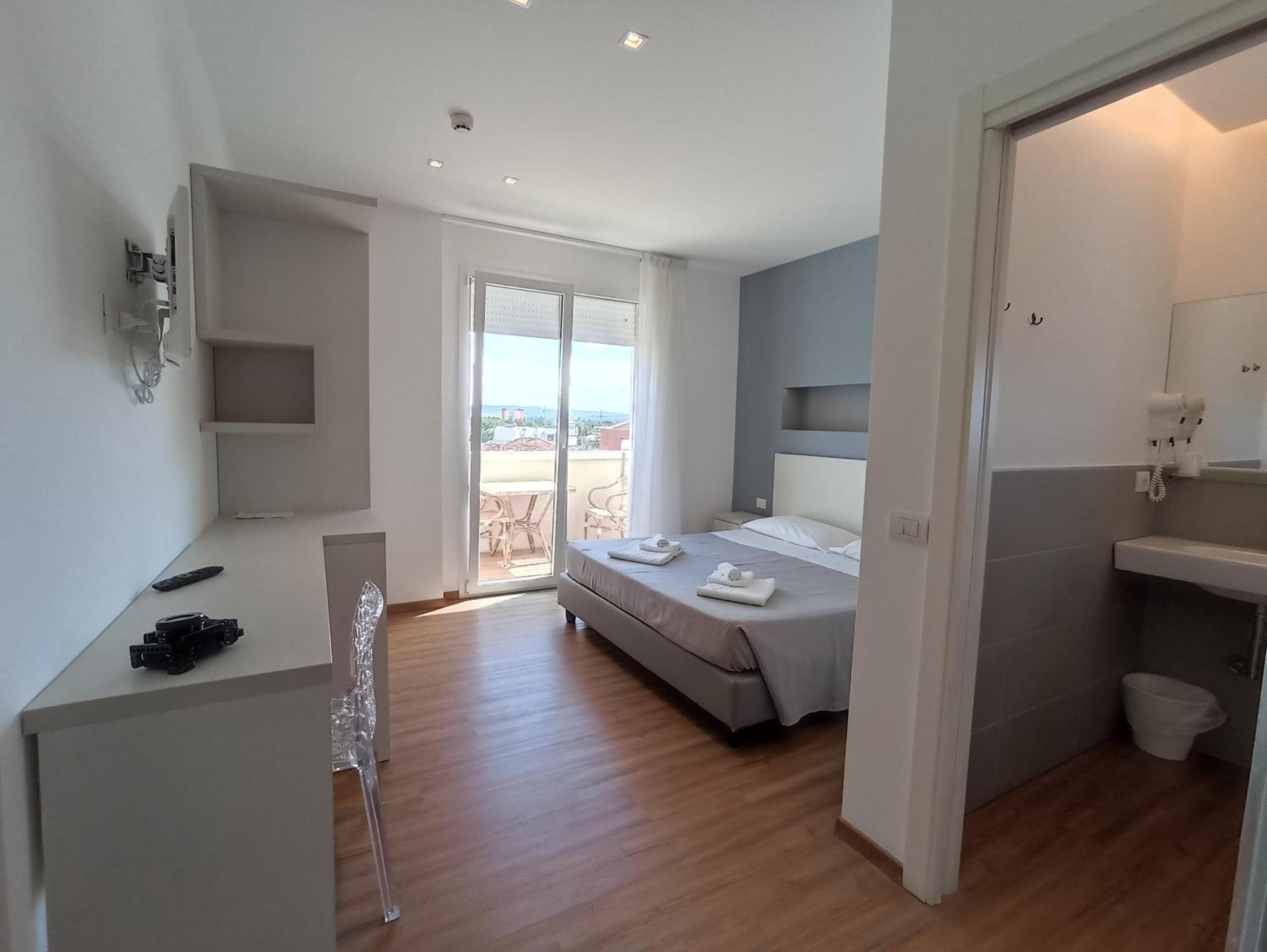 Hotel Atlas Gabicce Mare Ngoại thất bức ảnh
