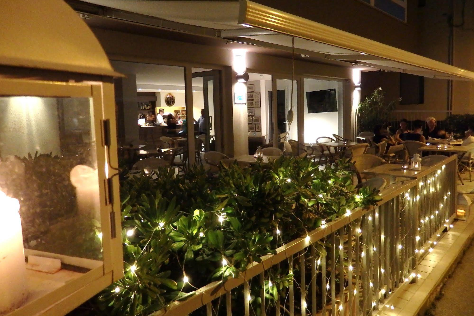 Hotel Atlas Gabicce Mare Ngoại thất bức ảnh
