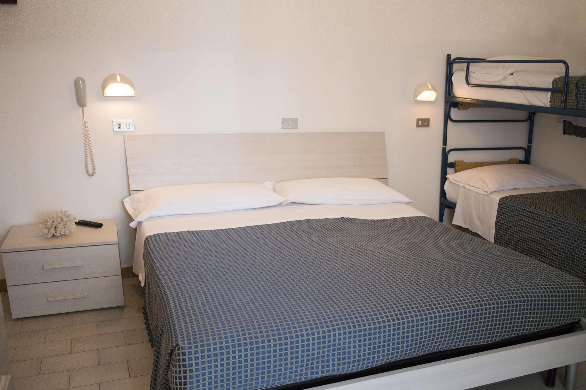 Hotel Atlas Gabicce Mare Ngoại thất bức ảnh